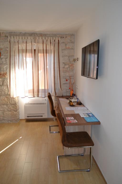 Guesthouse บาเล ภายนอก รูปภาพ
